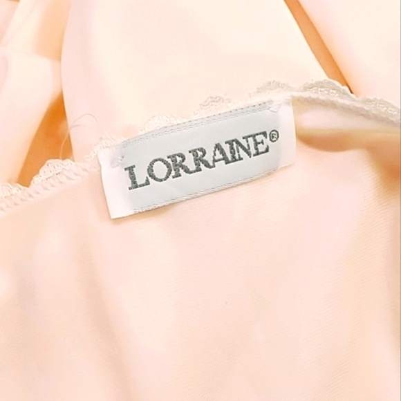 VINTAGE LORRAINE LIGHT PEACH COLOR BUTTON FRONT SHEER NIGHTGOWN - Picture 5 of 7